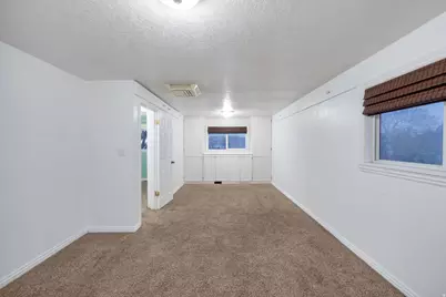 1675 S Lakewood Dr, Orem, UT 84058 - Photo 15