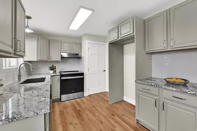 1009 N 250 W, Sunset, UT 84015 - Photo 7