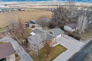 79 S 250 E, Aurora, UT 84620 - Photo 31