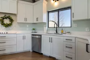 655 S Hillside Dr, Kanab, UT 84741 - Photo 15