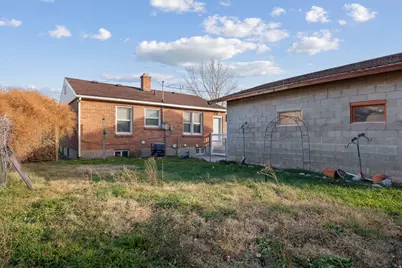 5923 S 2625 W, Roy, UT 84067 - Photo 21