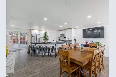 2995 E 7145 S, Cottonwood Heights, UT 84121 - Photo 7