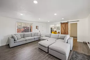 2995 E 7145 S, Cottonwood Heights, UT 84121 - Photo 13