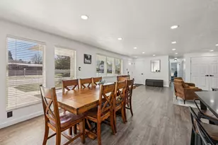 2995 E 7145 S, Cottonwood Heights, UT 84121 - Photo 7