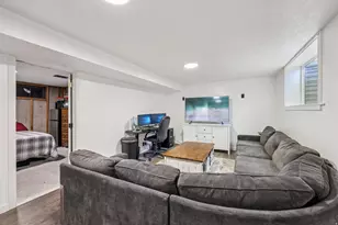 2995 E 7145 S, Cottonwood Heights, UT 84121 - Photo 27