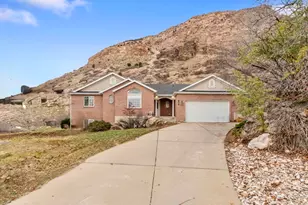 874 Avalon Hills Dr, Ogden, UT 84404 - Photo 1