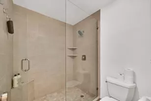 241 N Vine St W, Salt Lake City, UT 84103 - Photo 17