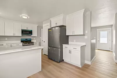 330 W 700 S, Richfield, UT 84701 - Photo 9