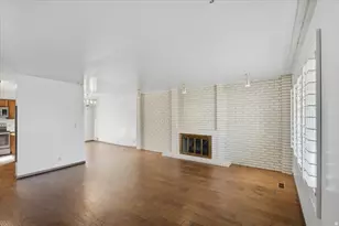 4608 S Locust Ln E, Holladay, UT 84117 - Photo 5