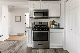 8823 S 300 E, Sandy, UT 84070 - Photo 9