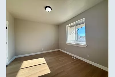 1198 W Grayhawk Loop, Roosevelt, UT 84066 - Photo 25