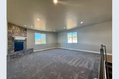 1198 W Grayhawk Loop, Roosevelt, UT 84066 - Photo 9