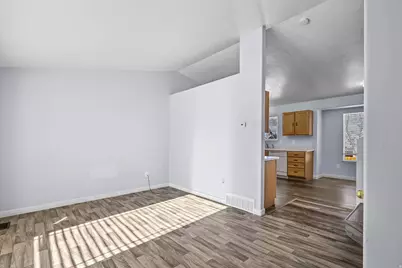 405 E 1310 N, Tooele, UT 84074 - Photo 5