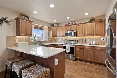 2196 N 2350 W, Lehi, UT 84043 - Photo 7