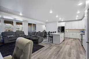 8392 S Sky Mirror Ln W, Midvale, UT 84047 - Photo 5