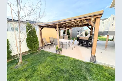 552 S 1525 W, Syracuse, UT 84075 - Photo 21
