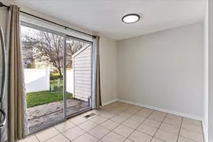 586 W 1950 N, Centerville, UT 84014 - Photo 9