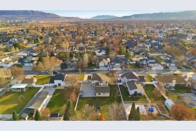 1182 Country Ridge Dr, South Jordan, UT 84095 - Photo 9