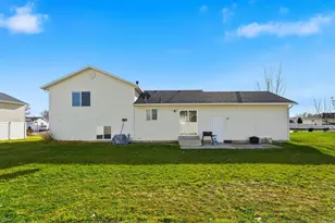566 W 450 N, Tremonton, UT 84337 - Photo 43