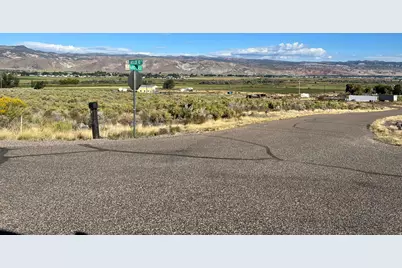 2 N Landslide Rd E, Central Valley, UT 84754 - Photo 3
