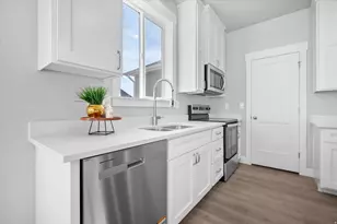 372 S 1150 E, Smithfield, UT 84335 - Photo 13