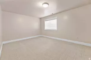 3352 W 10235 S, South Jordan, UT 84095 - Photo 37