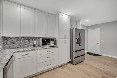 730 E Village Way, Sandy, UT 84094 - Photo 15