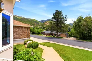 1762 E Whispering Oaks Dr, Ogden, UT 84403 - Photo 3