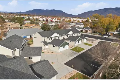 1615 N Angel St W, Layton, UT 84041 - Photo 13