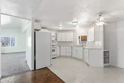 450 S Concord Dr W, Tooele, UT 84074 - Photo 15