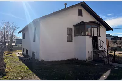 47 B St, Helper, UT 84526 - Photo 3