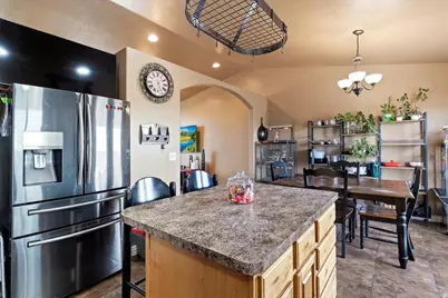 5999 S 3200 W, Roy, UT 84067 - Photo 11