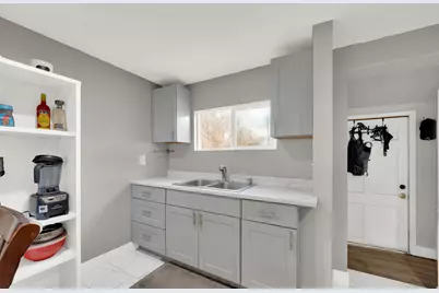 1115 S Glendale Dr W, Salt Lake City, UT 84104 - Photo 7