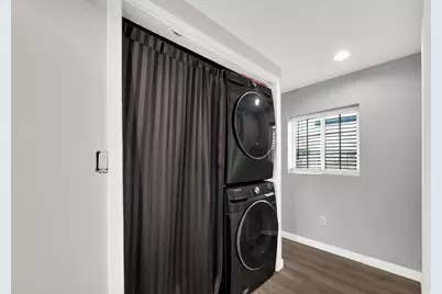 1115 S Glendale Dr W, Salt Lake City, UT 84104 - Photo 13