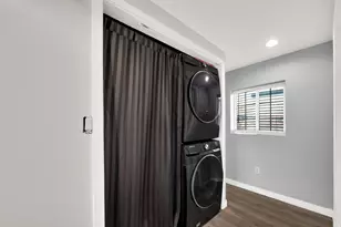 1115 S Glendale Dr W, Salt Lake City, UT 84104 - Photo 13