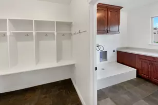 969 S View Crest Ln, Kaysville, UT 84037 - Photo 13