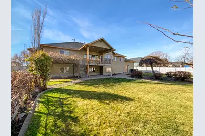 969 S View Crest Ln, Kaysville, UT 84037 - Photo 5
