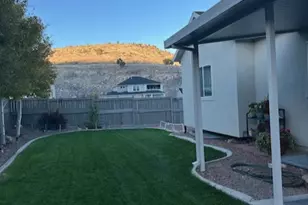 7253 N Skyview Ln, Eagle Mountain, UT 84005 - Photo 13