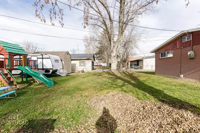 110 Mill Rd, Layton, UT 84041 - Photo 35