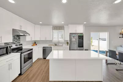 5106 W Jaycie Ct S, Kearns, UT 84118 - Photo 11