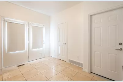 13554 S Bella Monte Dr E, Draper, UT 84020 - Photo 11