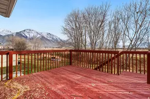 393 Lakewood Dr, Provo, UT 84601 - Photo 29