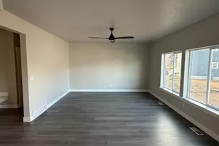 465 N 500 E, Salem, UT 84653 - Photo 9