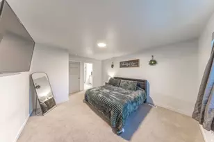 1694 S Hayfield Dr, West Haven, UT 84401 - Photo 9