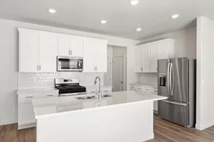 3413 N Gina St, Eagle Mountain, UT 84005 - Photo 3