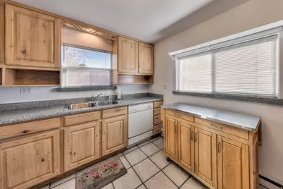 72 E 200 N, Moab, UT 84532 - Photo 13