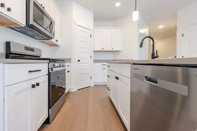 1517 W Banner Dr #837, Saratoga Springs, UT 84045 - Photo 9