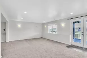 6956 N Comanche St, Eagle Mountain, UT 84005 - Photo 31