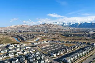 2419 N 3130 W, Lehi, UT 84048 - Photo 35