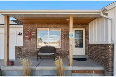 2026 E Saddleback View Dr, Enoch, UT 84721 - Photo 3